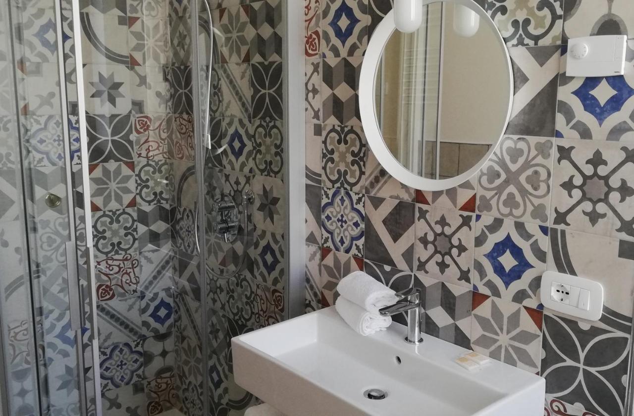 Il Melograno Bed & Breakfast Garda  Bagian luar foto