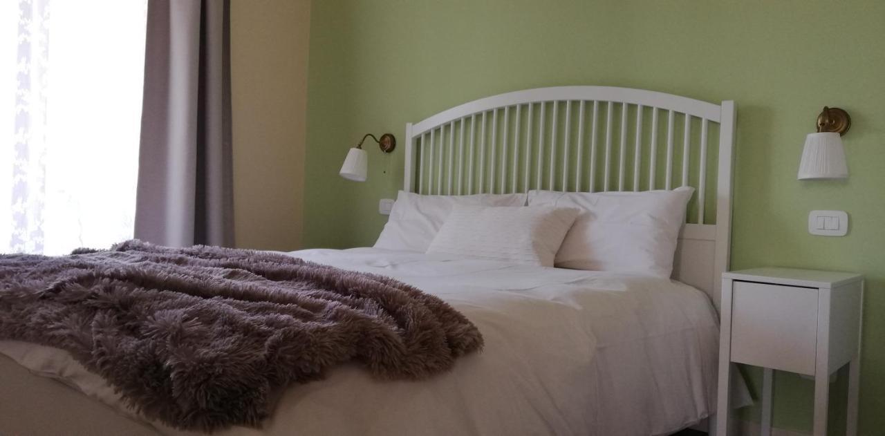 Il Melograno Bed & Breakfast Garda  Bagian luar foto