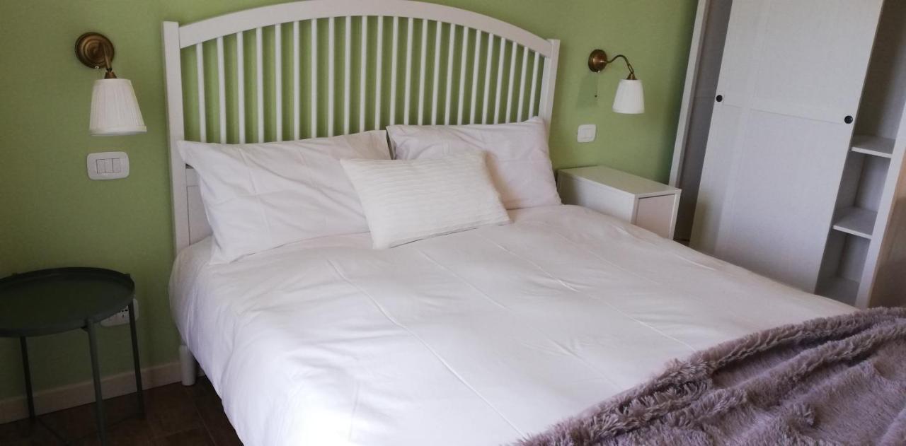 Il Melograno Bed & Breakfast Garda  Bagian luar foto