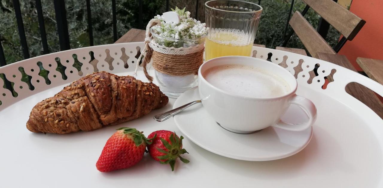 Il Melograno Bed & Breakfast Garda  Bagian luar foto