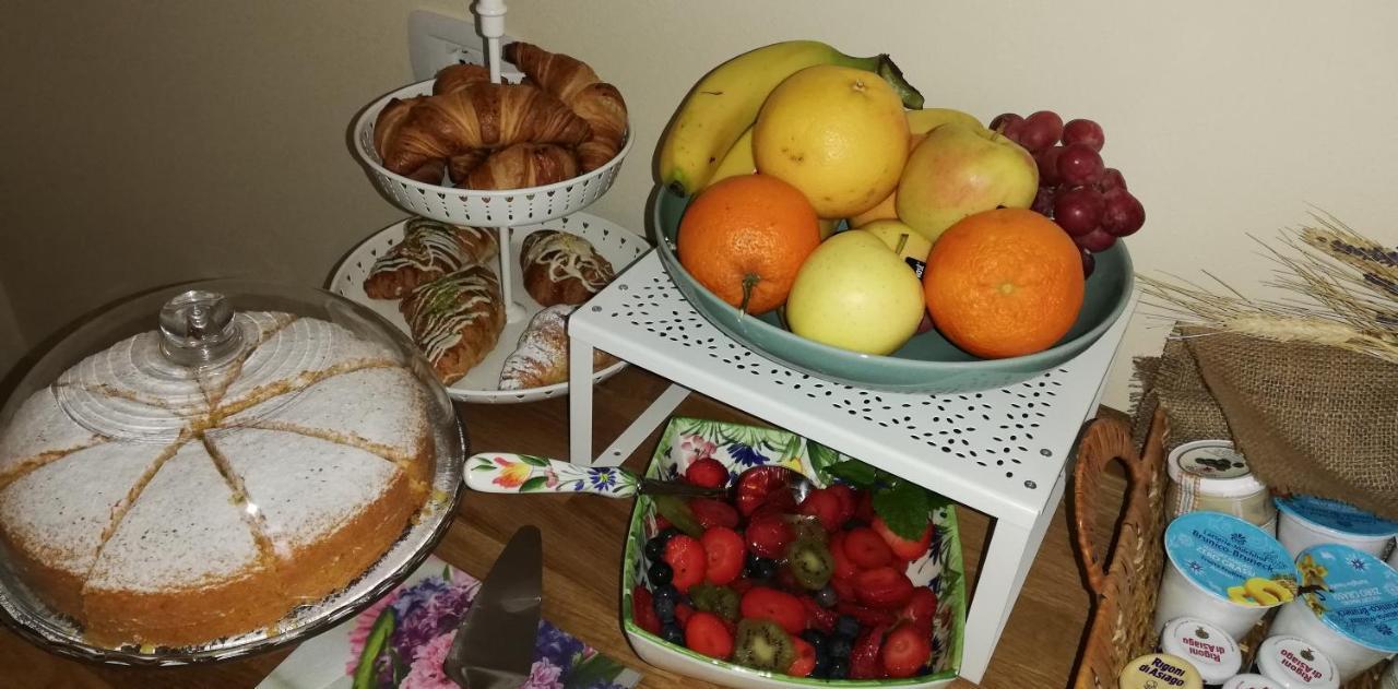 Il Melograno Bed & Breakfast Garda  Bagian luar foto