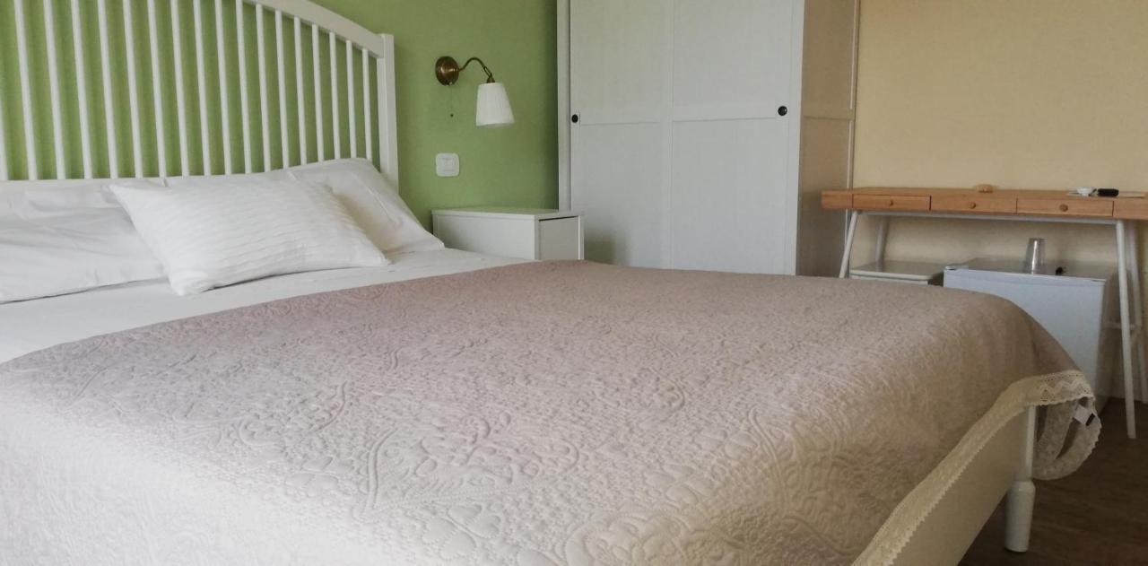 Il Melograno Bed & Breakfast Garda  Bagian luar foto