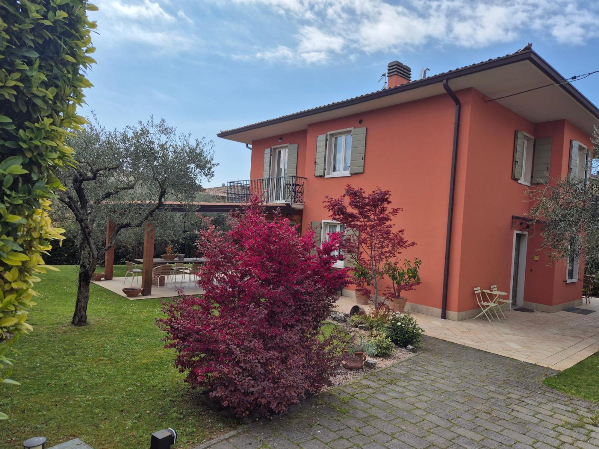 Il Melograno Bed & Breakfast Garda  Bagian luar foto